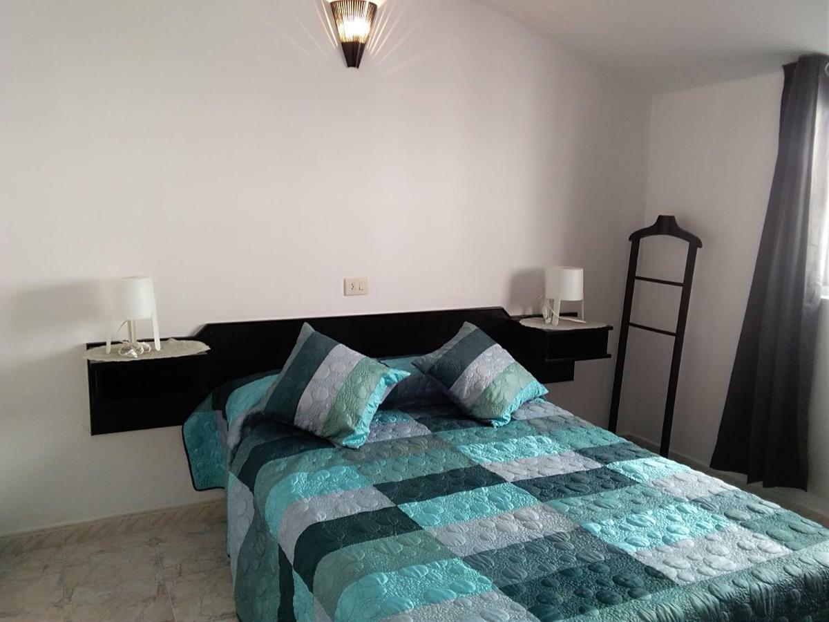 Apartamentos Blanco Y Negro А Гуарда Екстериор снимка